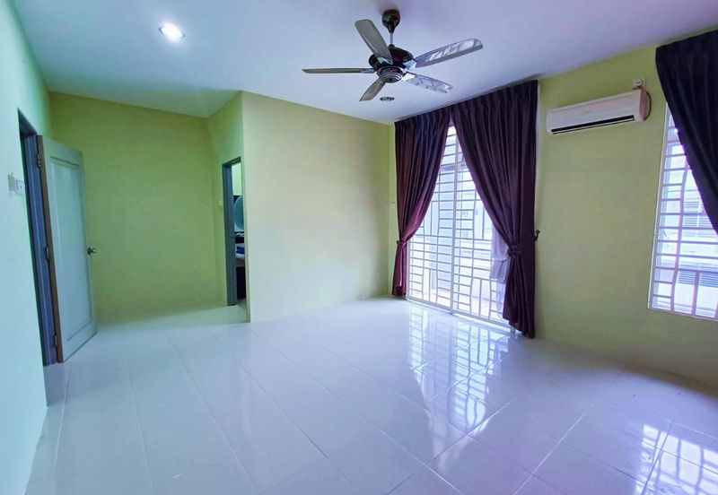 Teres 2 Tingkat Taman Angsana Height Jerantut (Untuk Dijual)