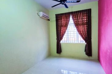 Teres 2 Tingkat Taman Angsana Height Jerantut (Untuk Dijual)