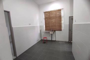 Semi D Taman Kempadang Perdana Kuantan (Untuk Dijual)