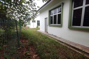 Semi D Taman Kempadang Perdana Kuantan (Untuk Dijual)