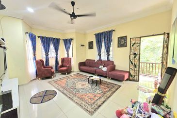 Semi D Bertiang Meraga Beris Kemaman (Untuk dijual)