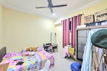 Semi D Bertiang Meraga Beris Kemaman (Untuk dijual)