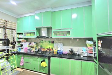 Semi D Bertiang Meraga Beris Kemaman (Untuk dijual)