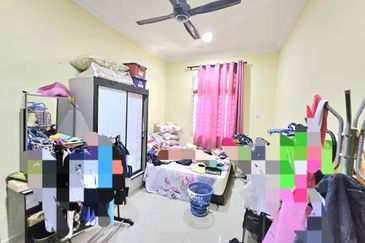 Semi D Bertiang Meraga Beris Kemaman (Untuk dijual)