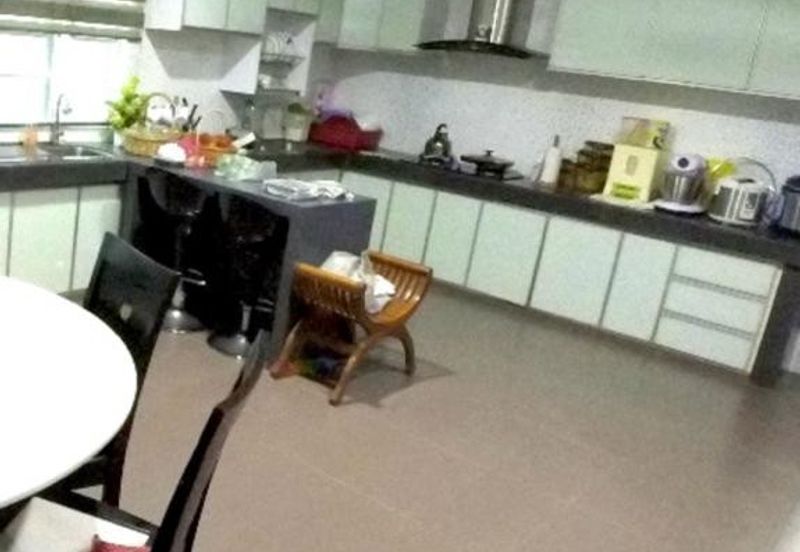 Banglo 2 Tingkat Binjai Kemaman (Untuk Dijual)