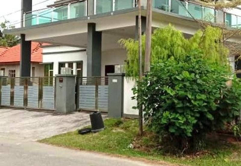 Banglo 2 Tingkat Binjai Kemaman (Untuk Dijual)