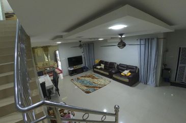 Banglo 2 Tingkat Binjai Kemaman (Untuk Dijual)