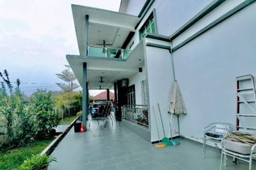 Banglo 2 Tingkat Binjai Kemaman (Untuk Dijual)