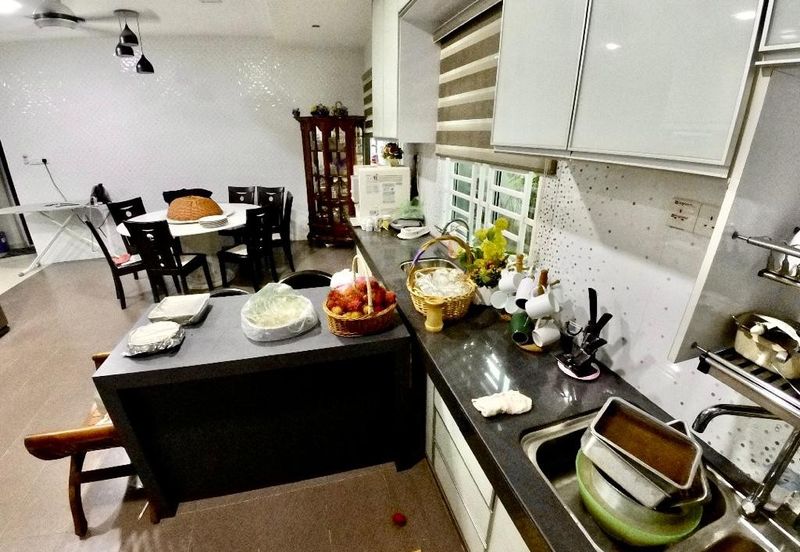 Banglo 2 Tingkat Binjai Kemaman (Untuk Dijual)