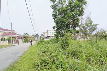  Lot Tanah Bangunan Bukit Setongkol Kuantan (Untuk Dijual)