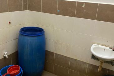 Semi D 1 Tingkat Taman Orkid Kuala Rompin (Untuk DIjual)