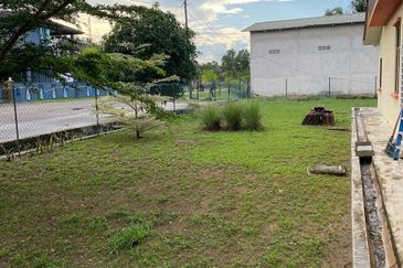 Semi D 1 Tingkat Taman Orkid Kuala Rompin (Untuk DIjual)