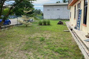 Semi D 1 Tingkat Taman Orkid Kuala Rompin (Untuk DIjual)