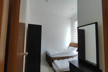 Teres 1 Tingkat Taman Aloa Ara Aman Pekan (Untuk Dijual)