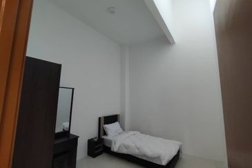 Teres 1 Tingkat Taman Aloa Ara Aman Pekan (Untuk Dijual)