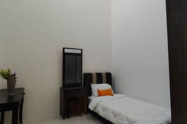 Teres 1 Tingkat Taman Aloa Ara Aman Pekan (Untuk Dijual)