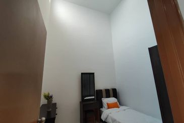 Teres 1 Tingkat Taman Aloa Ara Aman Pekan (Untuk Dijual)