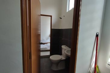 Teres 1 Tingkat Taman Aloa Ara Aman Pekan (Untuk Dijual)