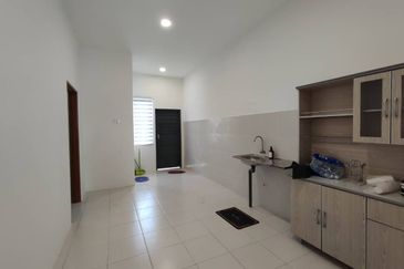 Teres 1 Tingkat Taman Aloa Ara Aman Pekan (Untuk Dijual)