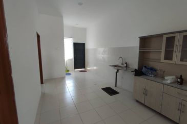 Teres 1 Tingkat Taman Aloa Ara Aman Pekan (Untuk Dijual)