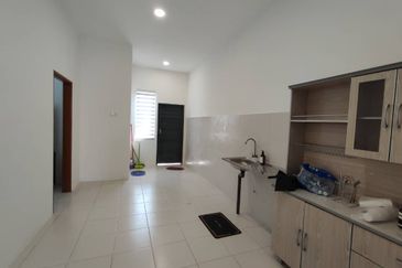 Teres 1 Tingkat Taman Aloa Ara Aman Pekan (Untuk Dijual)