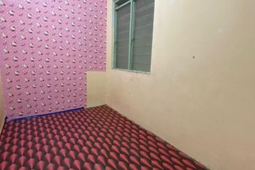 Teres 1 Tingkat  Taman Sri Layang Mentakab (Untuk Dijual)