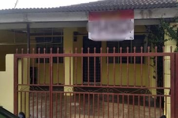 Teres 1 Tingkat  Taman Sri Layang Mentakab (Untuk Dijual)