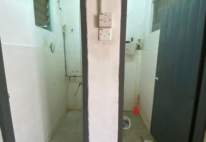 Teres 1 Tingkat  Taman Sri Layang Mentakab (Untuk Dijual)