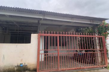Teres 1 Tingkat  Taman Sri Layang Mentakab (Untuk Dijual)