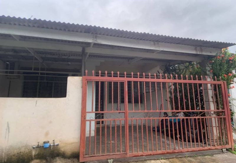 Teres 1 Tingkat  Taman Sri Layang Mentakab (Untuk Dijual)