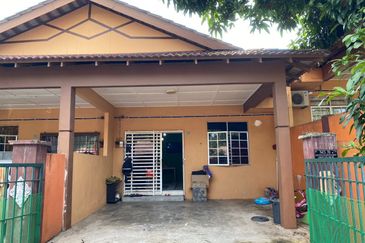 Teres 1 Tingkat Sungai Karang Darat Kuantan (Untuk Dijual)