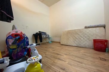 Teres 1 Tingkat Sungai Karang Darat Kuantan (Untuk Dijual)