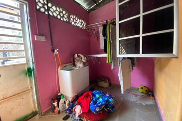Teres 1 Tingkat Sungai Karang Darat Kuantan (Untuk Dijual)
