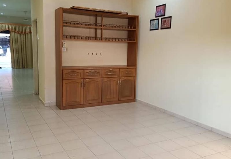 Teres 1 Tingkat Taman Kampung Padang Permai Kuantan (Untuk Dijual)