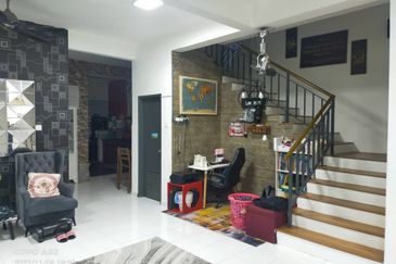 Semi D 2 Tingkat Lakeside Kotasas Kuantan (Untuk Dijual)