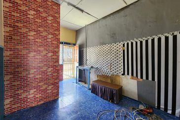 Semi D Sri Mahkota Taman Seri Kuantan (Untuk Dijual)