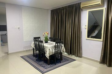 Semi D 2 Tingkat Taman Sapura Indah Gong Badak (Untuk Dijual)