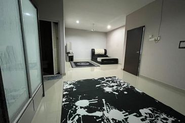 Semi D 2 Tingkat Taman Sapura Indah Gong Badak (Untuk Dijual)