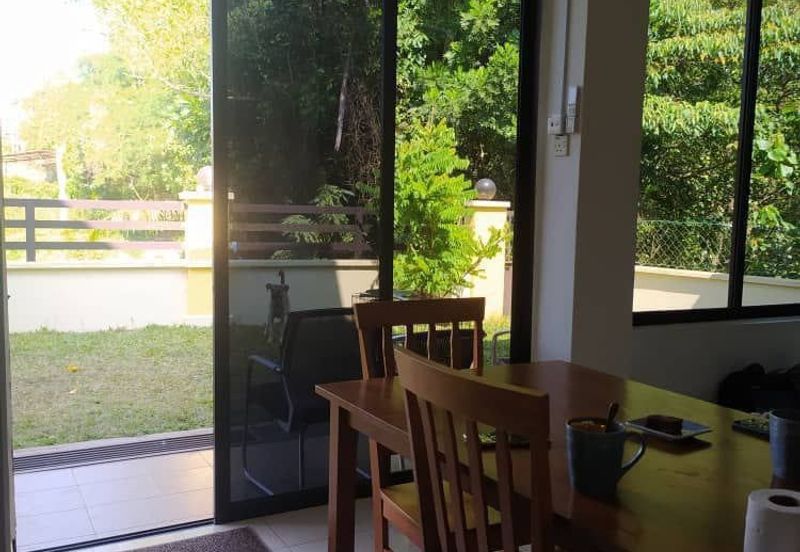 Semi D 2 Tingkat Kampung Batu 3 Binjai Kemaman (Untuk Dijual)