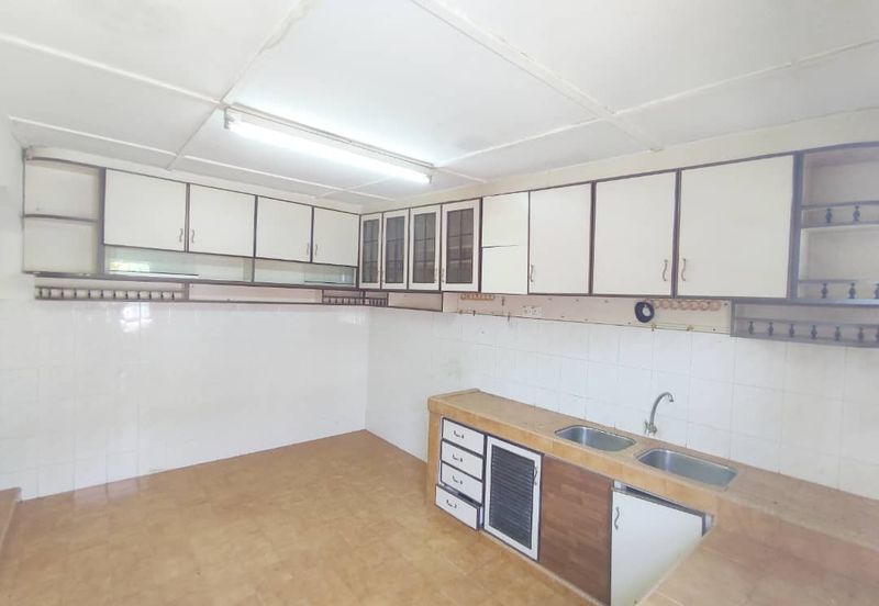 Teres 2 Tingkat Bukit Setongkol Kuantan (Untuk Dijual)