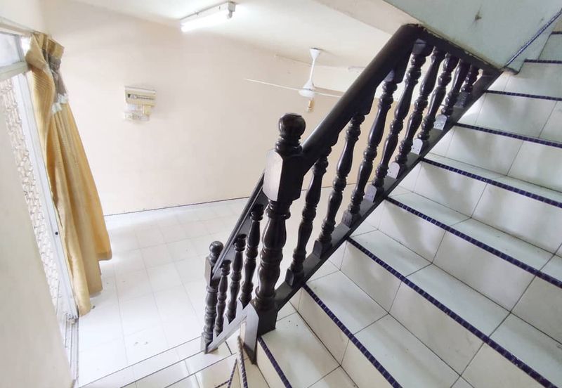 Teres 2 Tingkat Bukit Setongkol Kuantan (Untuk Dijual)