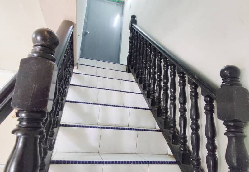 Teres 2 Tingkat Bukit Setongkol Kuantan (Untuk Dijual)