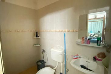 Semi D 1 Tingkat Sungai Ular Kuantan (Untuk Dijual)