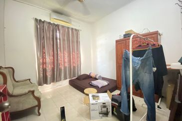 Semi D 1 Tingkat Sungai Ular Kuantan (Untuk Dijual)