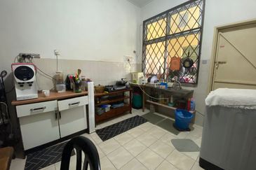 Semi D 1 Tingkat Sungai Ular Kuantan (Untuk Dijual)