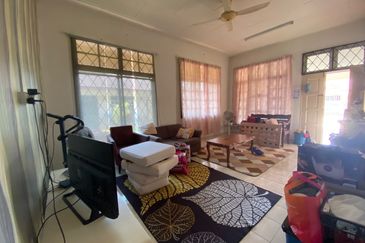 Semi D 1 Tingkat Sungai Ular Kuantan (Untuk Dijual)