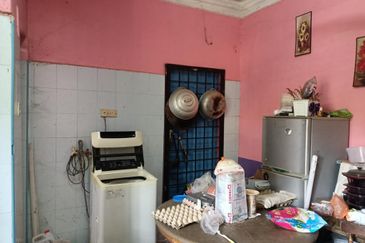 Teres 1 Tingkat Taman Bunga Tanjung Chukai Kemaman (Untuk Dijual)