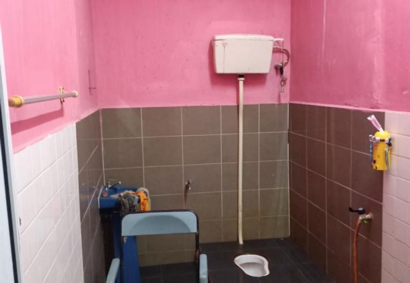 Teres 1 Tingkat Taman Bunga Tanjung Chukai Kemaman (Untuk Dijual)