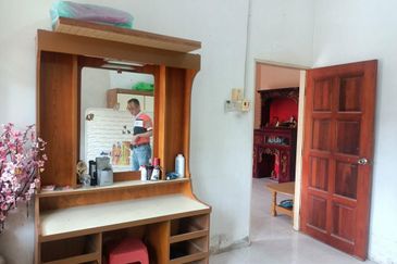 Semi D 1 Tingkat Taman Mutiara Binjai Kemaman (Untuk Dijual)