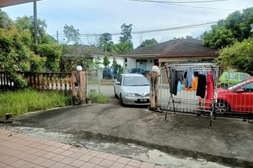 Semi D 1 Tingkat Taman Mutiara Binjai Kemaman (Untuk Dijual)